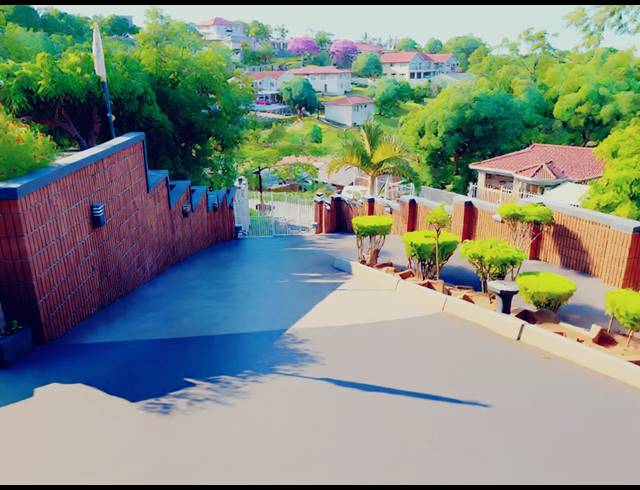 5 BEDROOM HOUSE FOR SALE IN SHALLCROSS